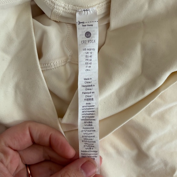 CRZ YOGA Crossover Butterfly Shorts - Picture 5 of 7